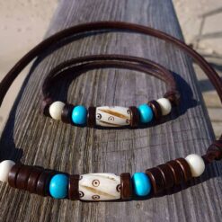Schmuck Set CHIMUWAVES Indianerschmuck - für Damen und Herren Kette mit Knochen und Kokosnuss perlen . Kette und Armband aus Leder 100% Wasserfest !