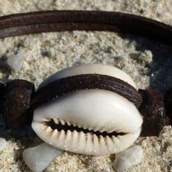 Surfer Armband Kauri Muschel Armband - Surfer Lederarmband für Damen und Herren 100% Wasserfest .