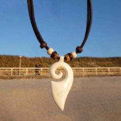 Surferkette Koru Maori Lederkette
