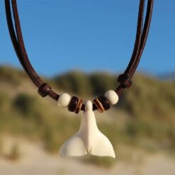 Walflosse Halskette Wal kette - Glücksbringer Maritimer Anhänger für Damen und Herren kette Aus Leder , aus geschnitzter Knochen Kinder , Männer Halskette
