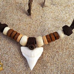 Haifischzahnkette Straend-Sylt Haizahn Lederkette