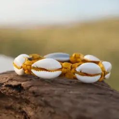 Geflochtenes Leder Muschelarmband Kaurimuschel für Damen und Herren.