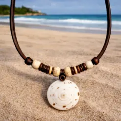 Muschelkette Aloha Halskette Damenkette aus Leder.