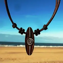 Surferkette Herren Surfer Halskette für Damen und Herren , Leder Kette mit Surfbrett Anhänger aus Treibholz . Ideal für Strand oder Stadt